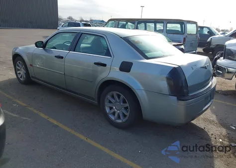 2005 Chrysler 300C из США, поврежденный, VIN 2C3JA63H05H170307